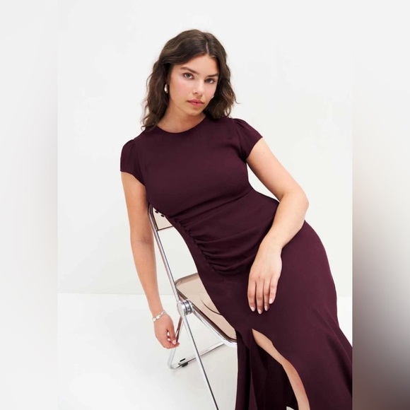 NWT Reformation Fraiser Dress in Prune, size 20 - Picture 7 of 7